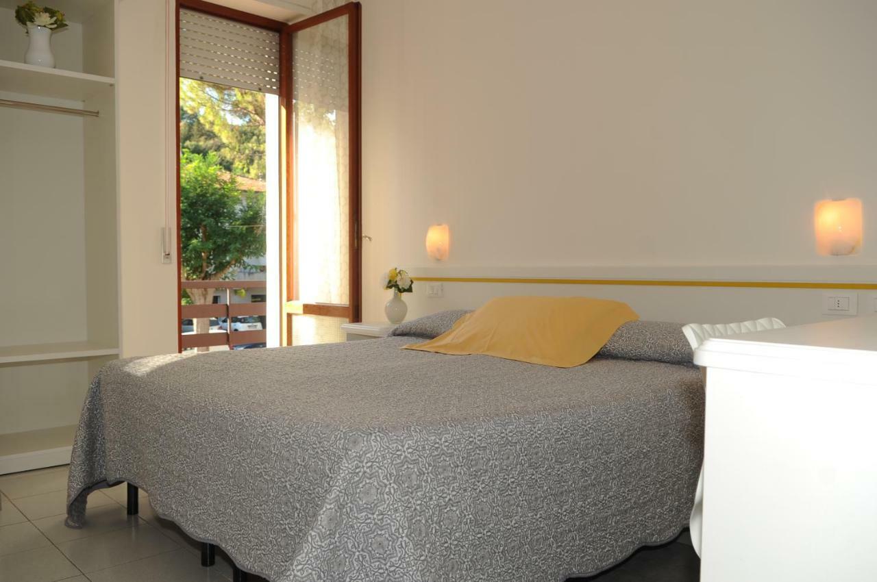 Albergo Ester Piandimeleto Exterior foto